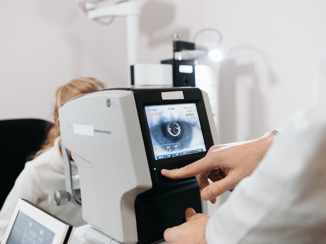 كيف تستفيد من أساليب علاج تلف شبكية العين في ألمانيا