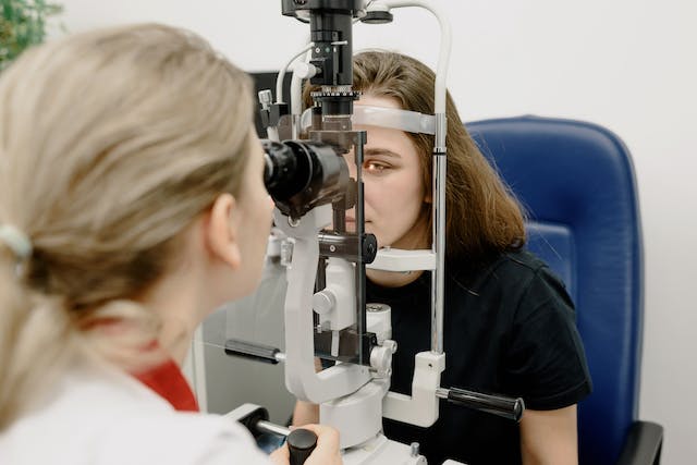 تطور معدات تشخيص أمراض العيون